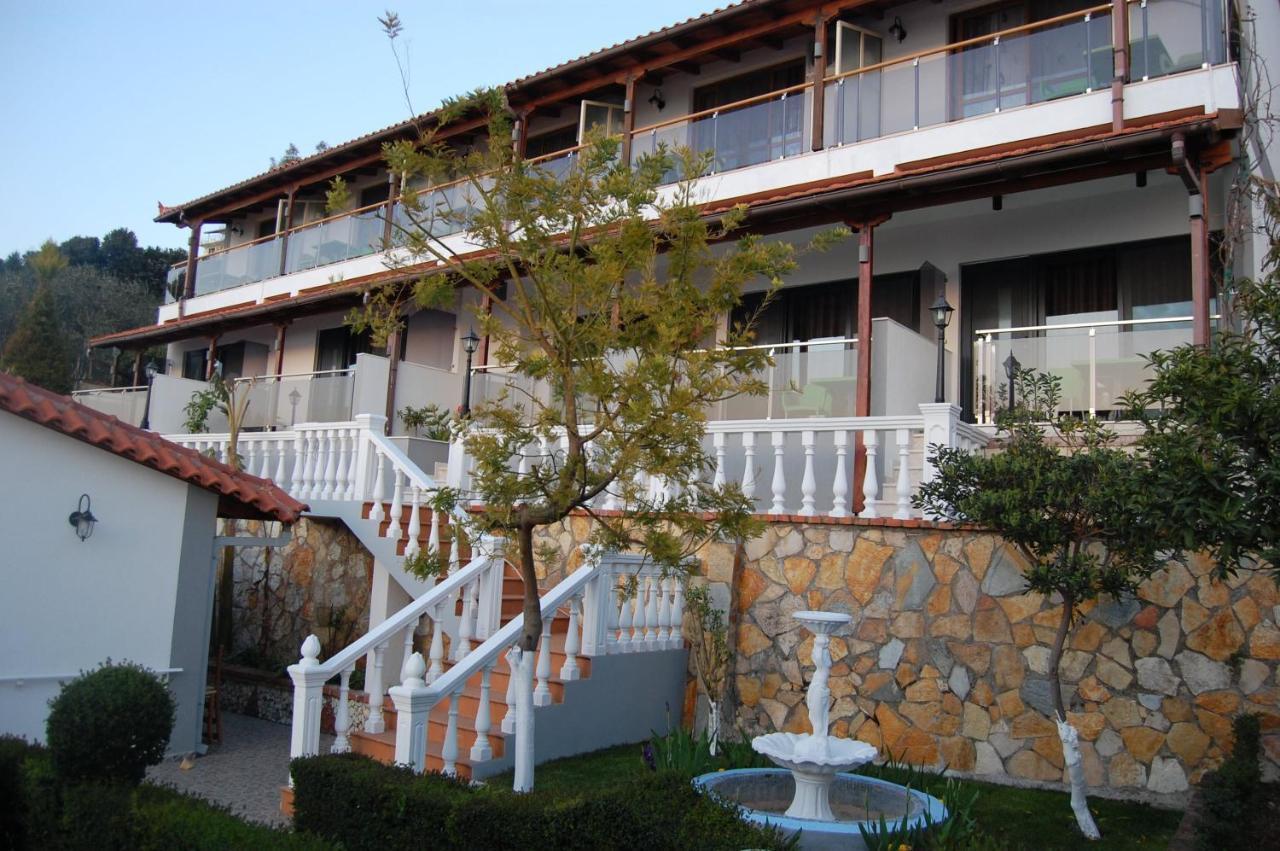 Hotel Ramosaco, Radhime, Vlore المظهر الخارجي الصورة