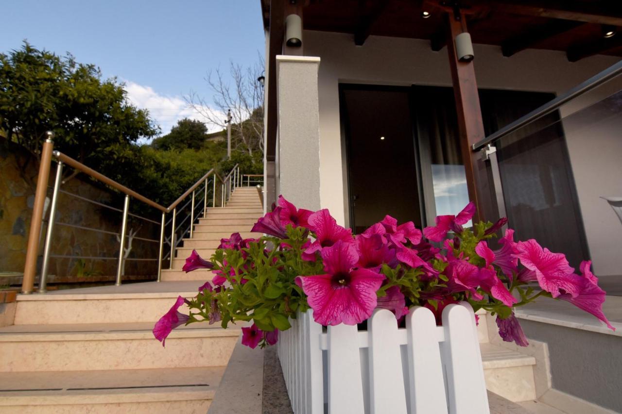 Hotel Ramosaco, Radhime, Vlore المظهر الخارجي الصورة