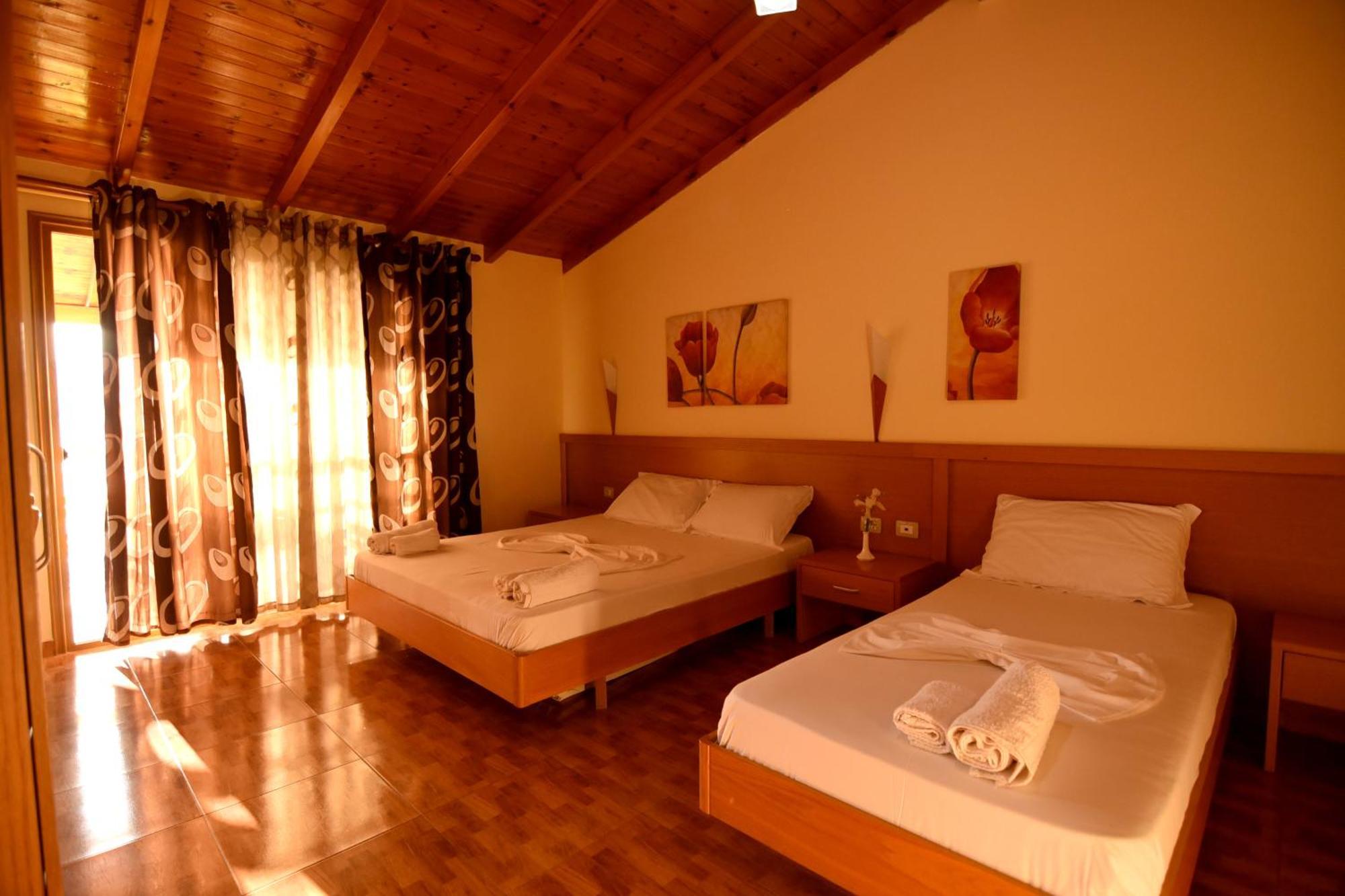 Hotel Ramosaco, Radhime, Vlore المظهر الخارجي الصورة